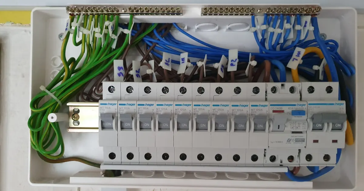 1st Electrical Services distribution board installation